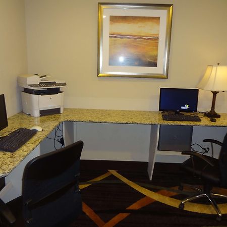 Best Western Plus Tulsa Woodland Hills Hotel And Suites Екстер'єр фото