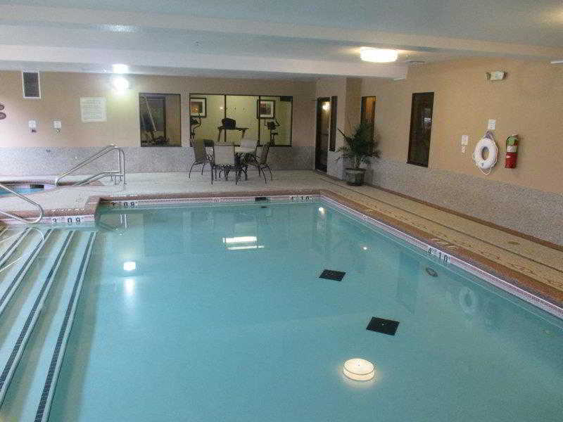 Best Western Plus Tulsa Woodland Hills Hotel And Suites Екстер'єр фото